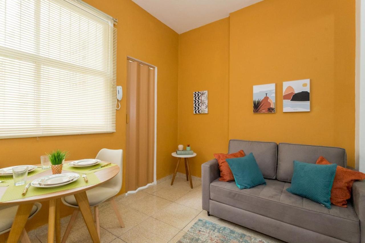 Conforto E Relax, Caminhando Para A Praia De Copacabana, Quarto E Sala, Completo, Com Wi Fi, Cozinha, Ar Condicionado Rio de Janeiro Bagian luar foto